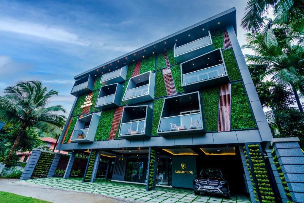 Bbc Luxury Apartments Perintalmanna Luaran gambar