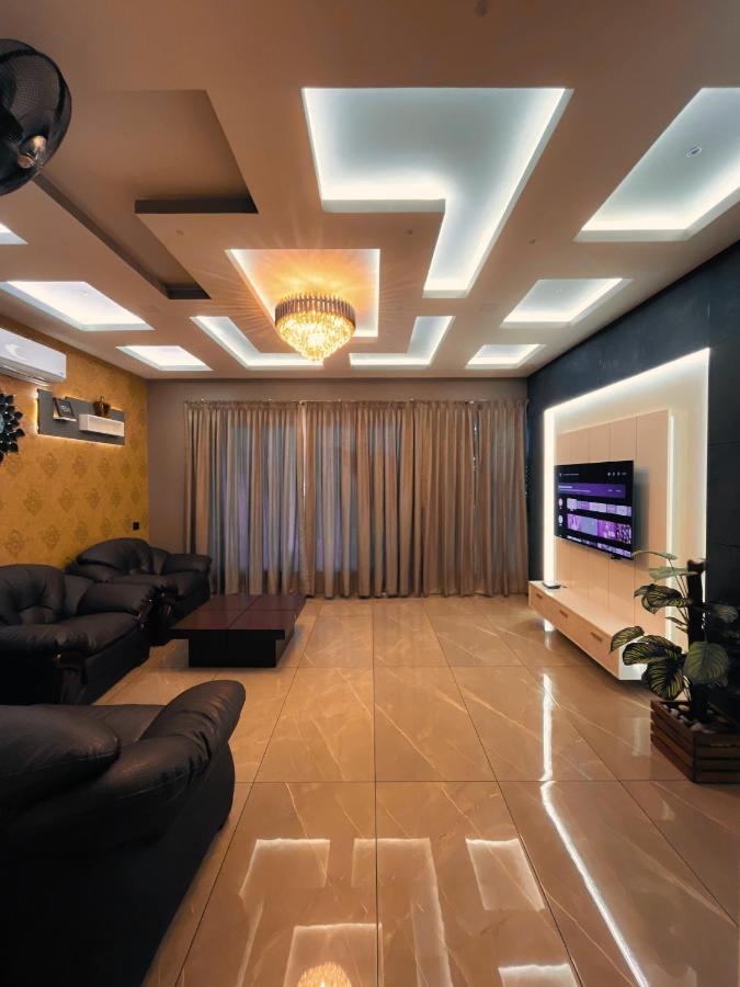Bbc Luxury Apartments Perintalmanna Luaran gambar