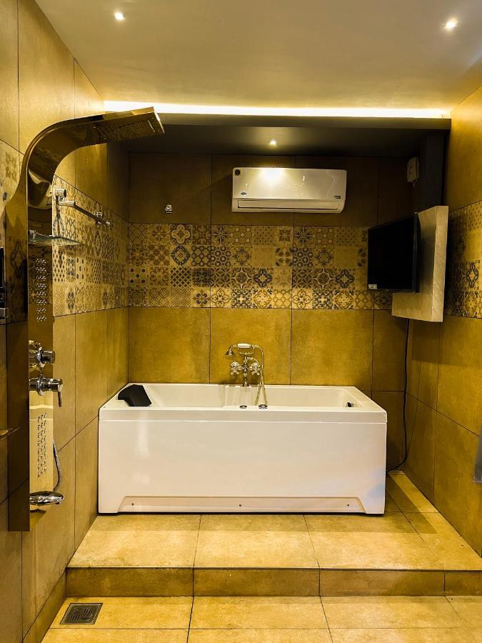 Bbc Luxury Apartments Perintalmanna Luaran gambar