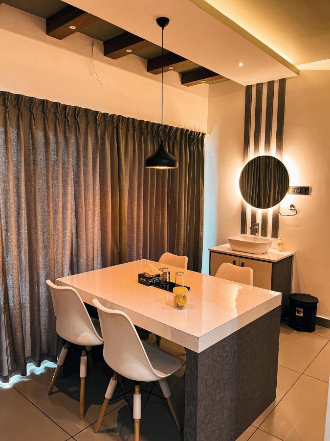 Bbc Luxury Apartments Perintalmanna Luaran gambar