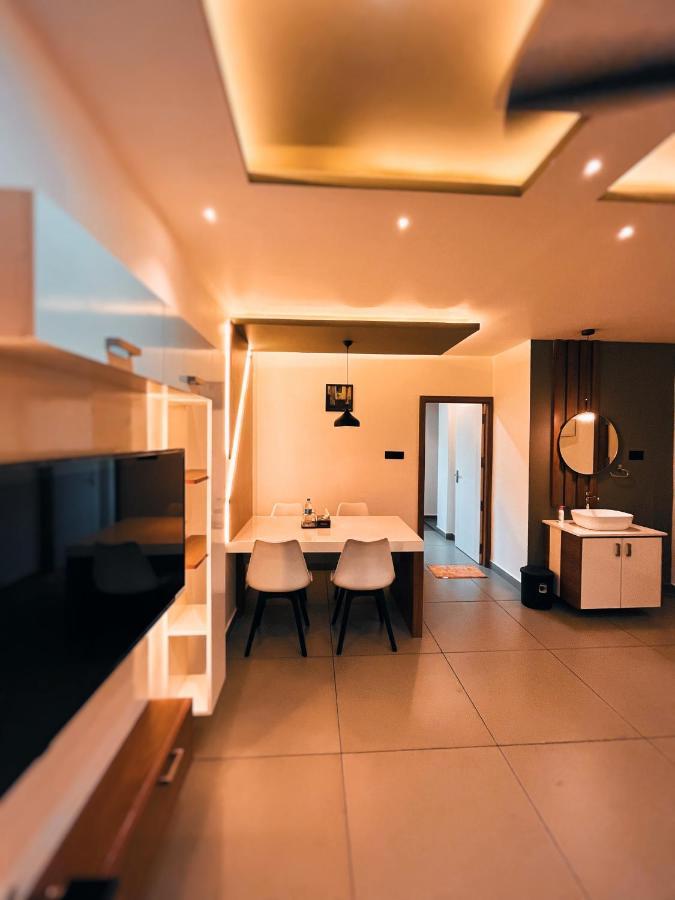 Bbc Luxury Apartments Perintalmanna Luaran gambar