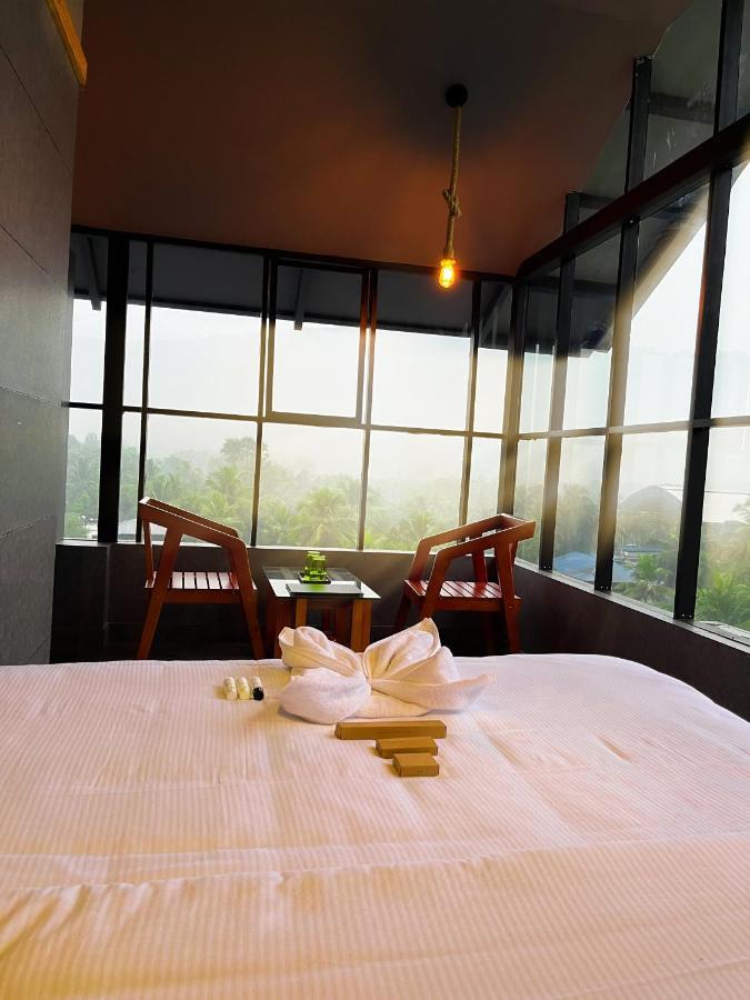 Bbc Luxury Apartments Perintalmanna Luaran gambar